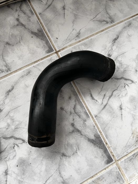 Маркучи на въздуха + дебитомер Mitsubishi Colt 1.5 DI-D 95 к.с.