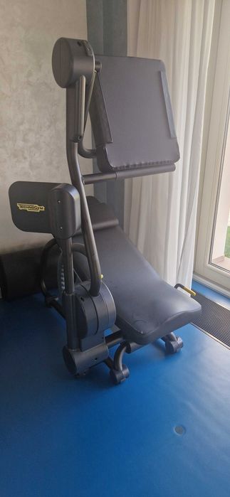 Тренажер для расстяжки Technogym
