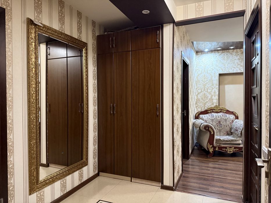 4 Комнаты 4/1/4 Ц-5, Массив Киёт, Джентельмен Паб, Корзинка