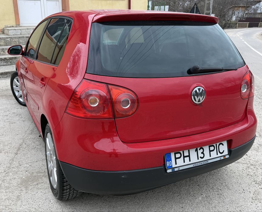 Se vinde golf 5