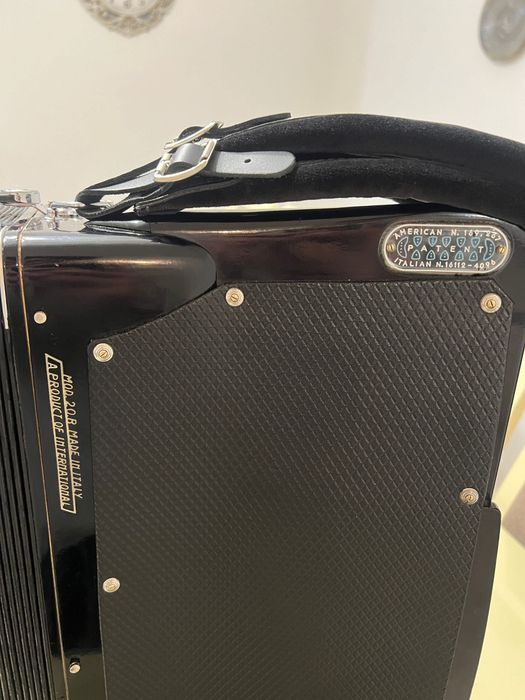 Acordeon italyan Lira Centro Matic