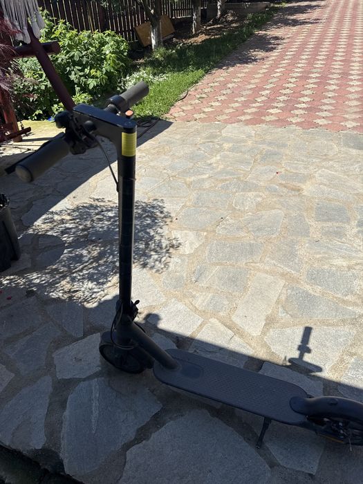 Trotineta xiaomi mi esential