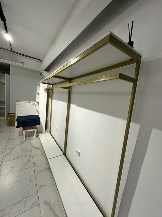 Оборудование для магазина одежды