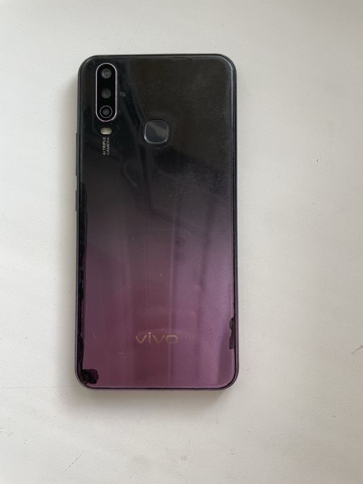 Продам VIVO Y17. 3/64