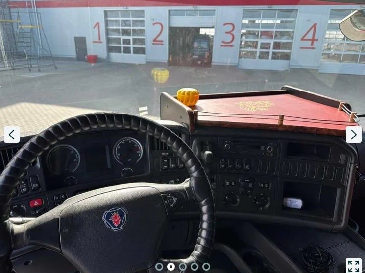 Седельный Тягач Scania R440 в сцепке с п/п тент Kogel