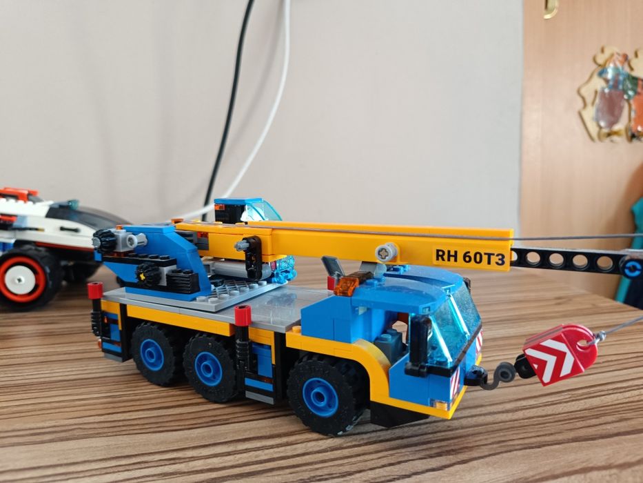 Vând mașinuțe lego fără cutie