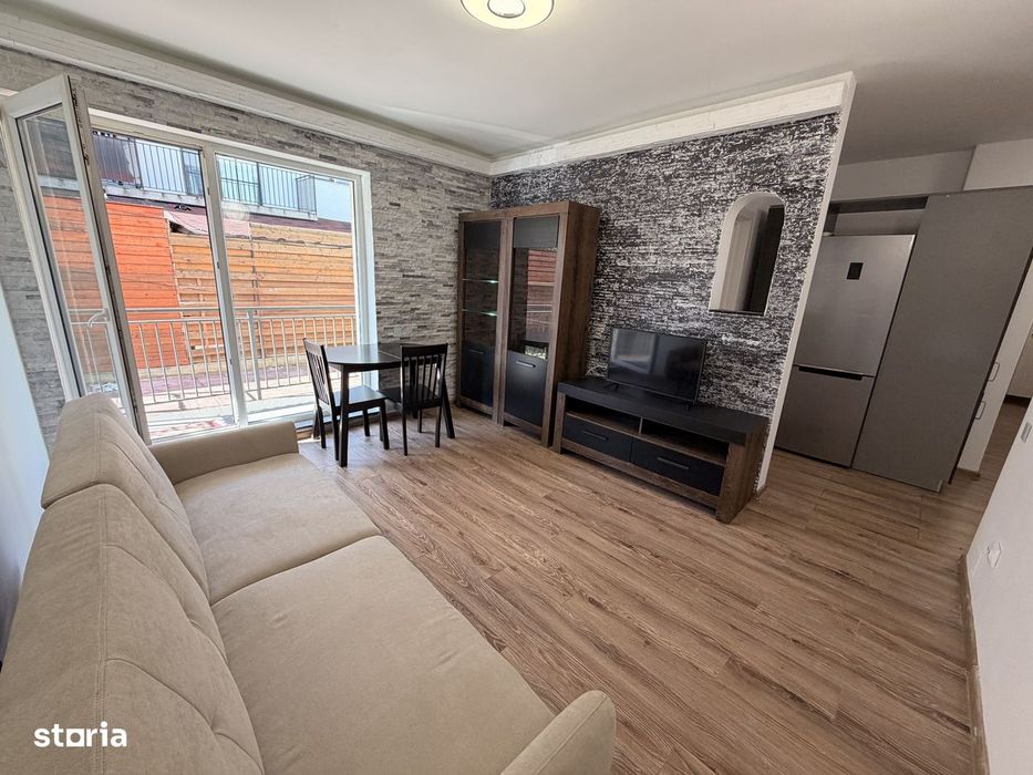 Apartament cu 2 camere! Grădină ! Parcare !