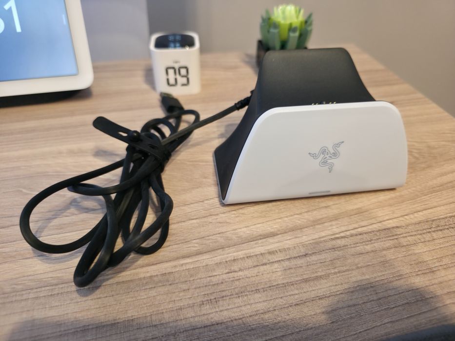 Incarcator controller PS5 de la Razer, aproape nou