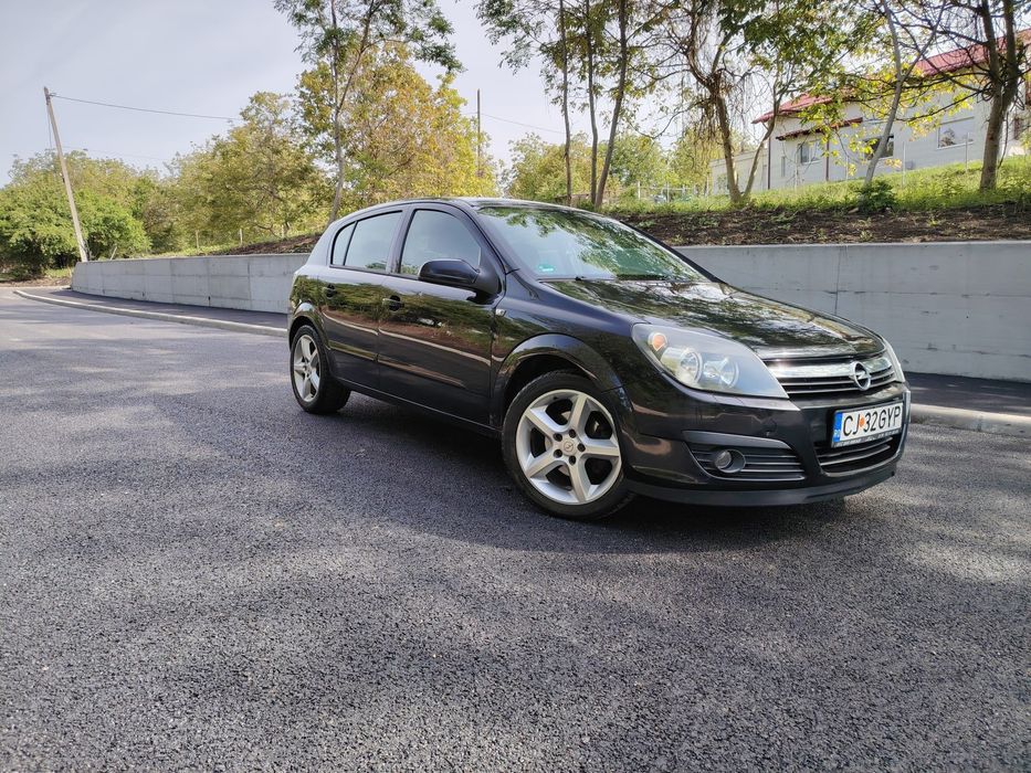Opel astra automat+set de jante cu cauciucuri de iarna