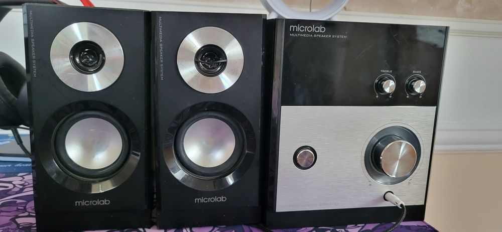 Продаётся акустическая система Microlab
