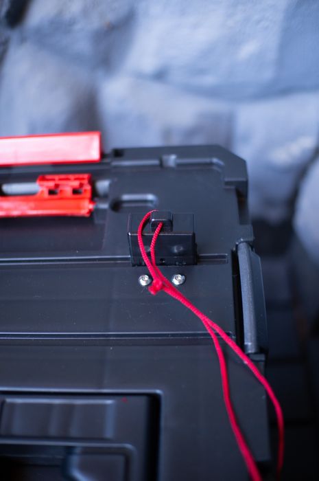 Продавам соларна станция + 6 броя гъвкави соларни панели