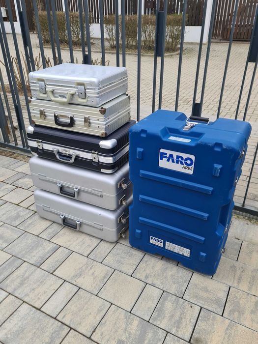 Geamantan troller troler valiza cufar Rimowa Zero Halliburton