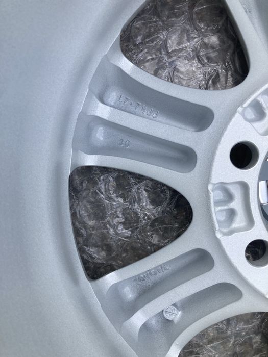 Лети джанти за тойота ланд крузер/ land cruiser J120 17x7.5J 03-08г