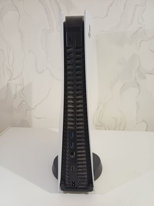 Playstation 5 [fat/825gb]