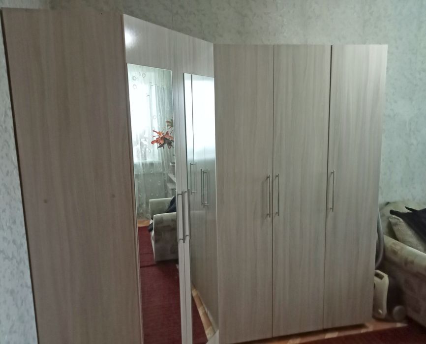 Шкаф угловой. ЛДСП