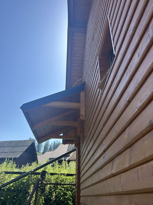 Vand casa la munte
