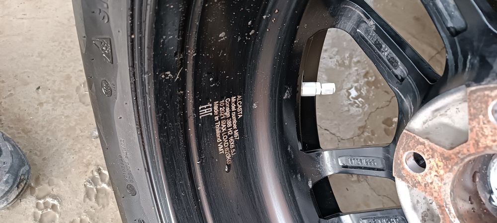 Диски + зимние шины. 16" диаметр на Outlander 3