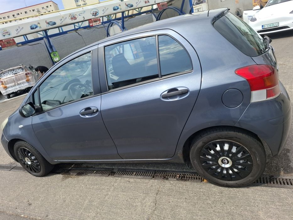 Toyota Yaris Benzină 101 cp