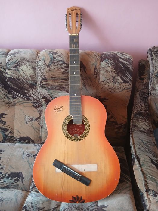 Китара за ремонт