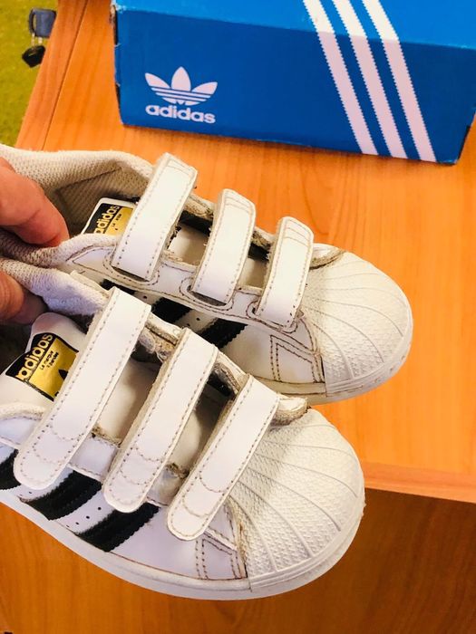 Adidasi Superstar-marimea 28-29,inter18,5cm,piele,ca Geox,Salomon