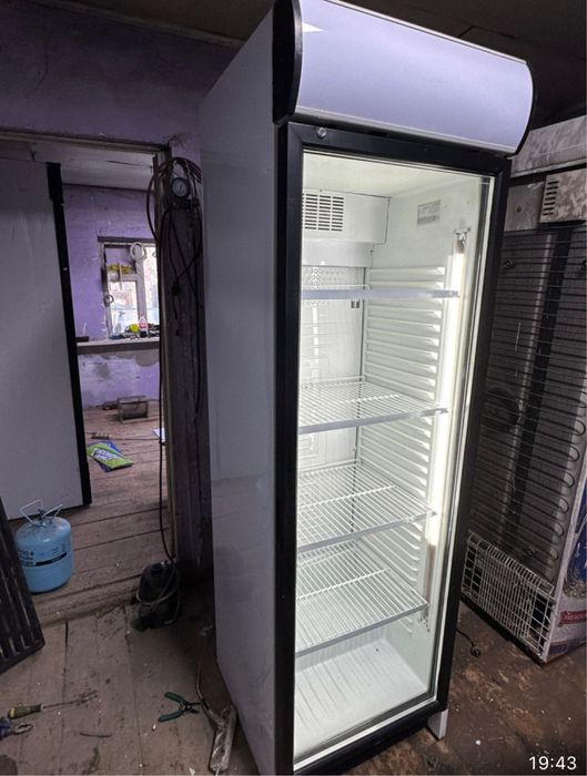 Витрины холодильник