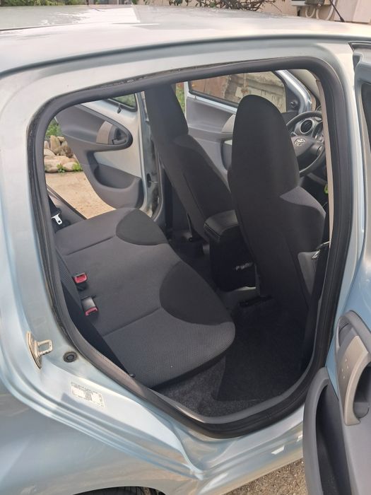 Vând Toyota Aygo