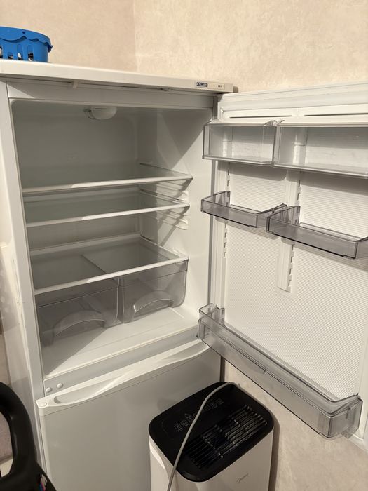 Продам холодильник