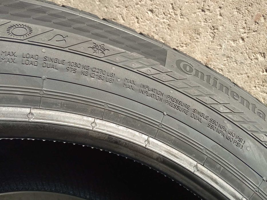 2 Нови бусови всесезонни гуми 215/65R16C Continental Van 4Season 109T