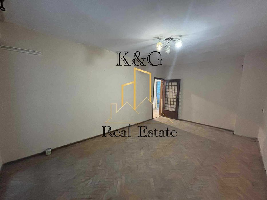 Продава се Двустаен апартамент в Разград, Орел - 58 кв.м за 1275 €/кв.м - Снимка #1