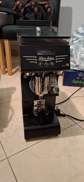 Espresso Horeca Victoria Arduino si rasnita Horeca Victoria