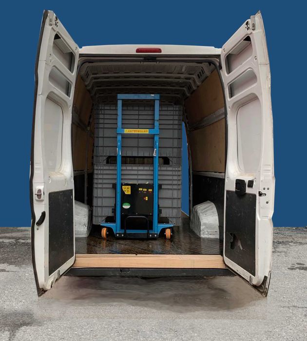 Самотоварещ се електрокар /стакер/ падащ борд, палетна количка