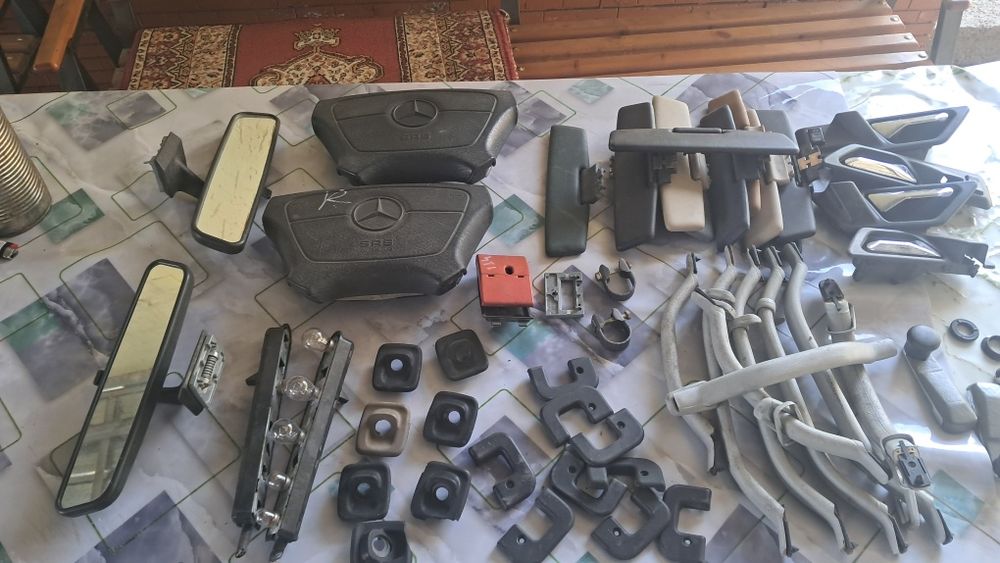 Мерседес.124.Кнопки аварики.