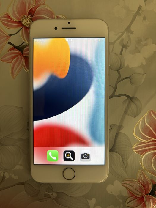 Телефон Iphone 7