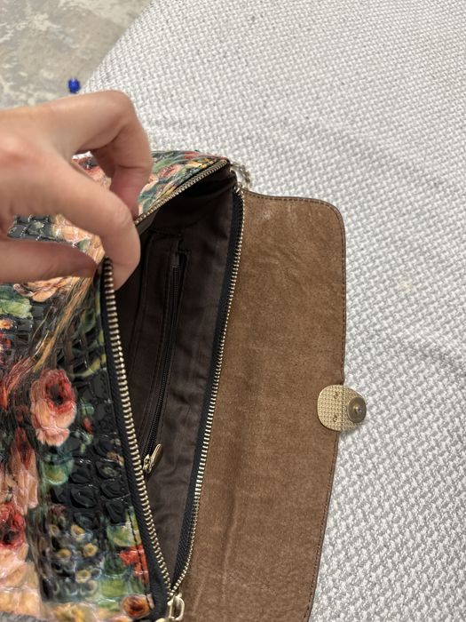 Кожаная сумочка в идеальном состоянии