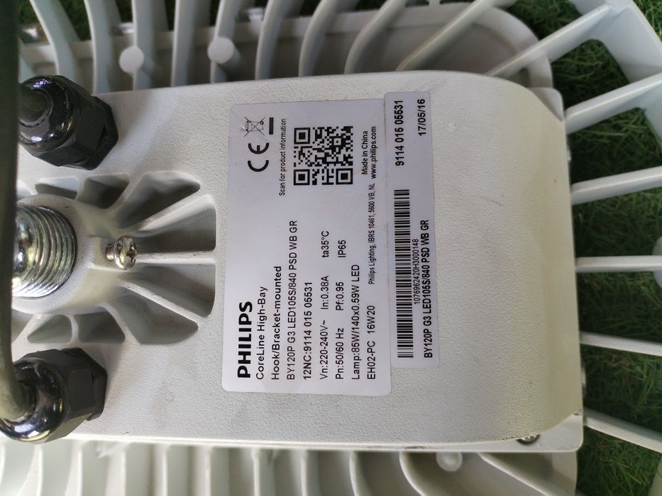 Lampa industrială profesională Philips CoreLine HighBay BY120P G3 – LED 105W, 4000K