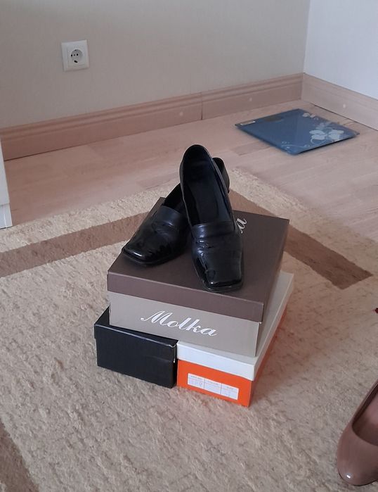 Обувь по две тыс.тг.