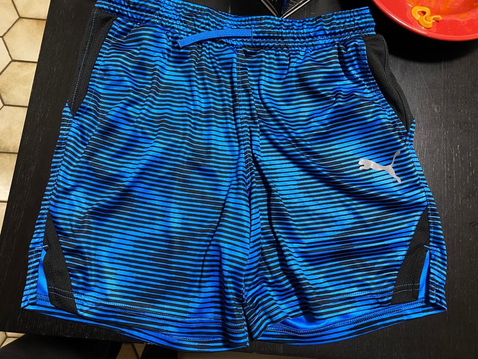 Puma къси гащи размер 164 сини