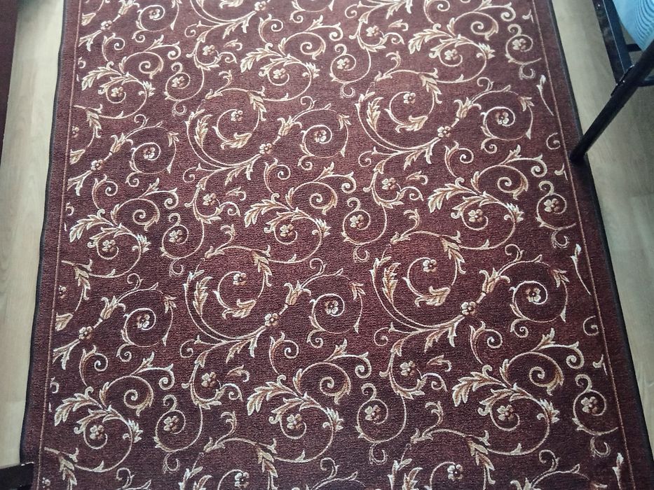 Vând covor mocheta,nou lungime 4,5latime 1,5,