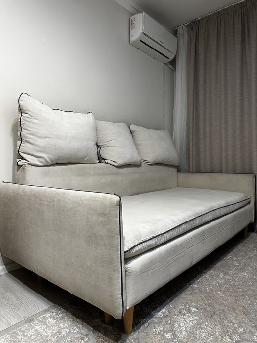 Диван в хорошем состоянии