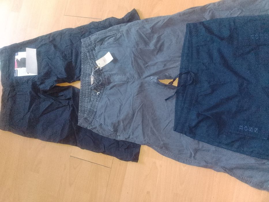 Pantaloni cu etichetă , treisferturi
