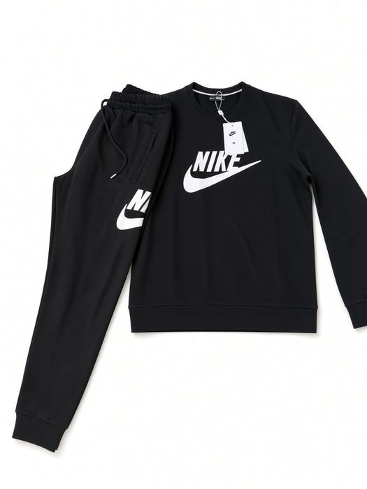 Trenig nike negru si verde