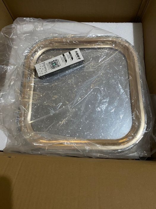 Продам новые люстры