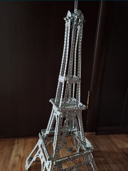 Эйфелева Башня конструктор