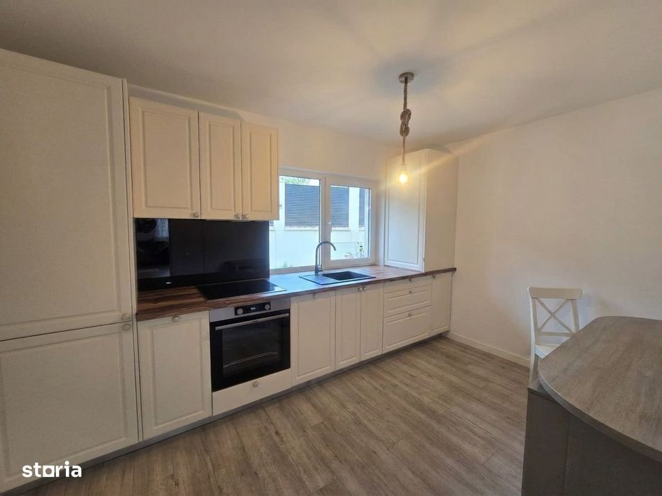 Casa individuala de 4 camere, mobilat - Tauti