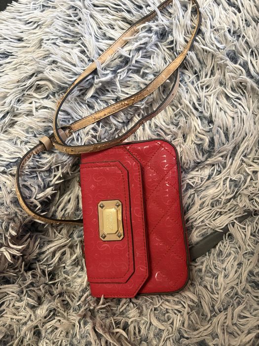 Geantă Guess originală roșie – crossbody – stare bună