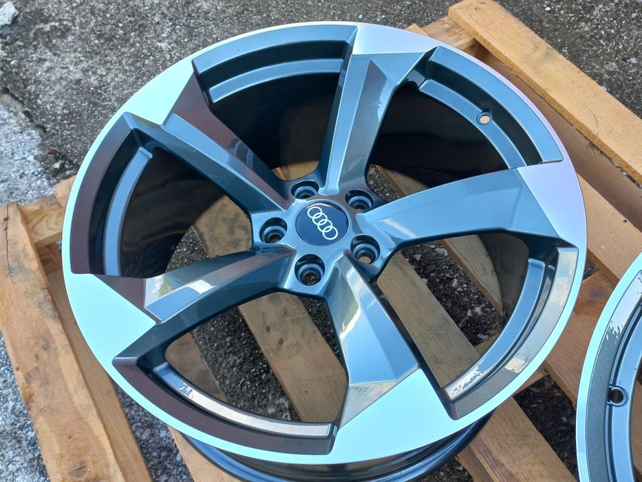 19.Audi Rotor27  S.line 9.0j et30   A4 A6 A7 A8 Q3 Q5 Чисто Нови

Нови
