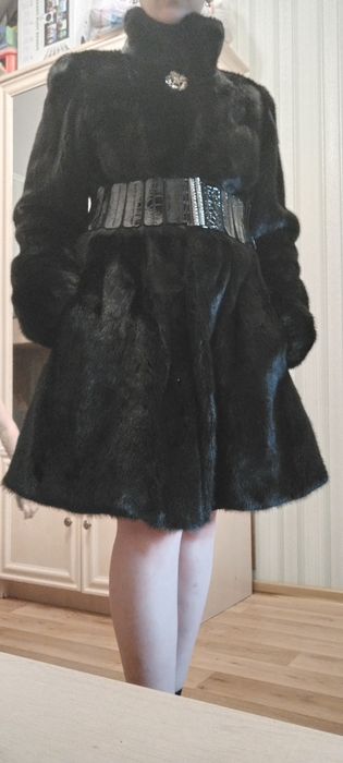 Продам норковую шубу