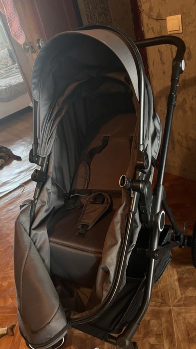 Каляска всесезонная