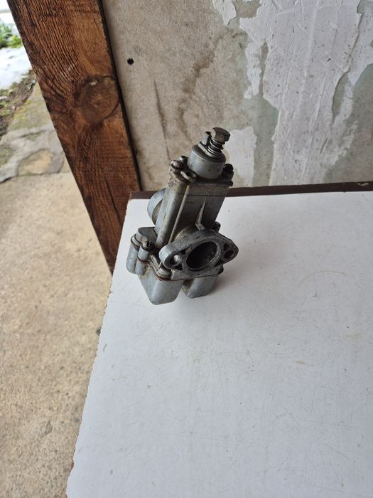 Карбуратор К 62 С