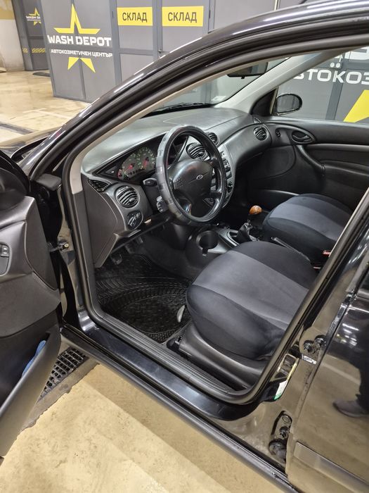 Форд Фокус 1.6 бензин